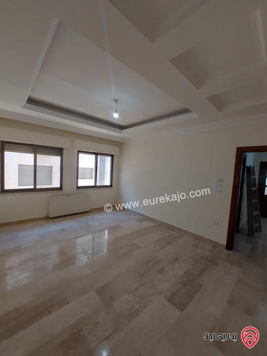 شقة طابق أول مساحة 200م للايجار في عمان - خلدا