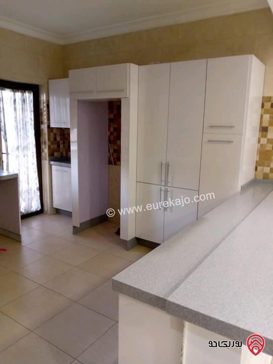 شقة سكنية مساحة 150م طابق ثاني للبيع في عمان - منطقة الجبيهة حي الريان 