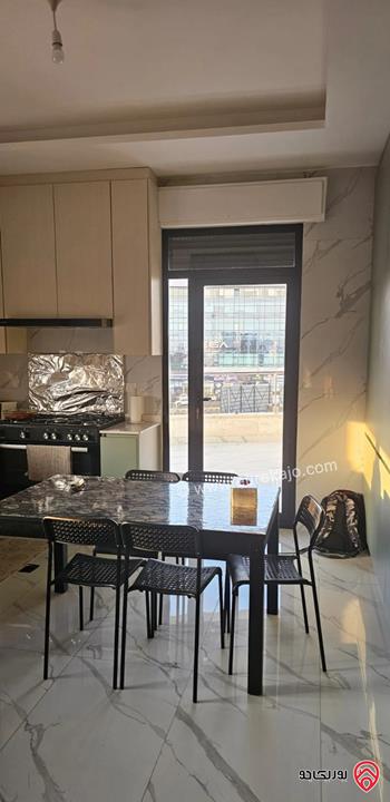 شقة طابق ثالث دوبلكس مساحة 280م للبيع في عمان - خلدا