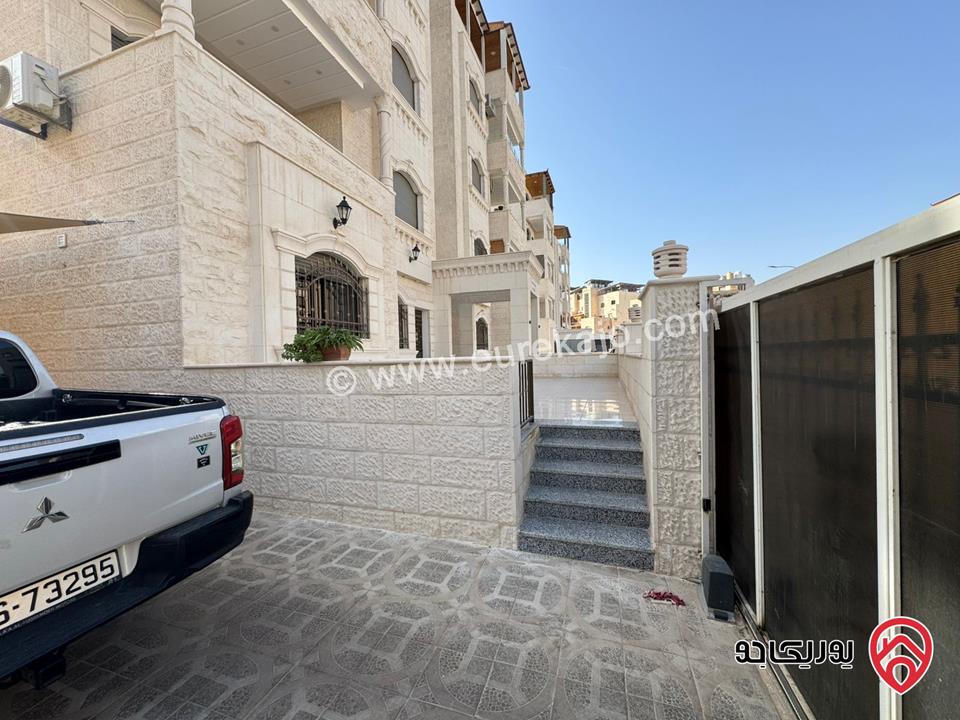 شقة أرضية مميزة مساحة 162م داخلي و 280م خارجي للبيع المنطقة الخامسة / العقبة