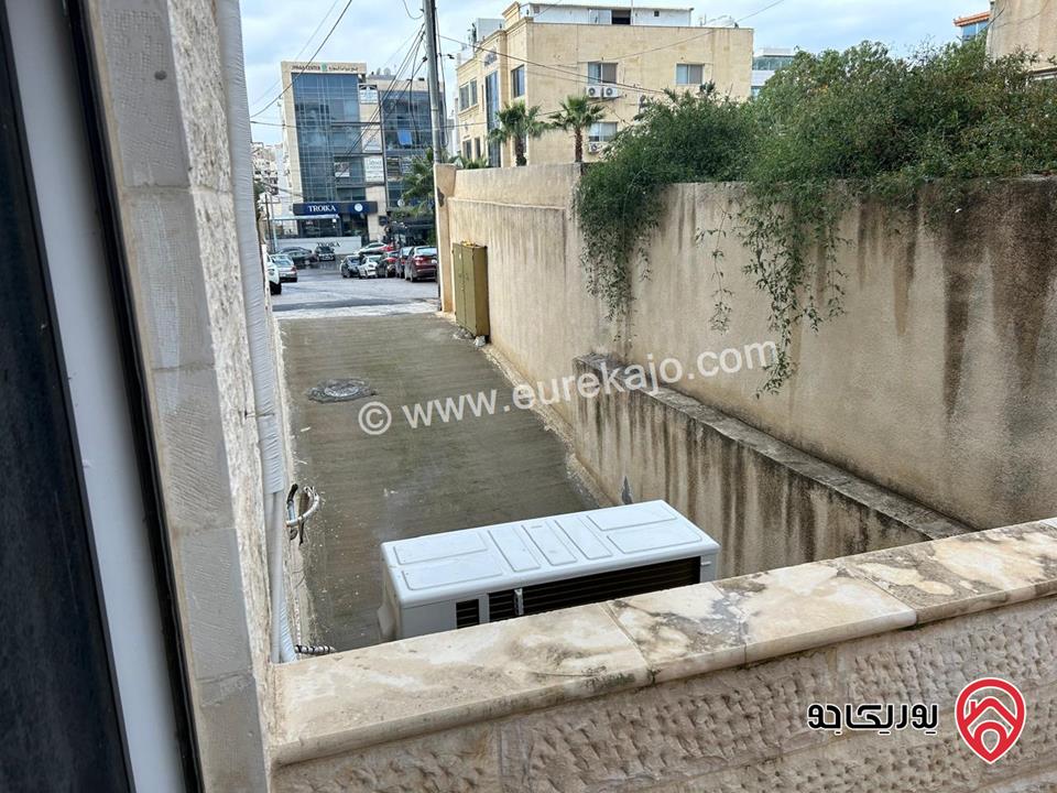 شقة ارضية مساحة 196م داخلي و 70م خارجي للبيع في عمان - ضاحية الامير راشد