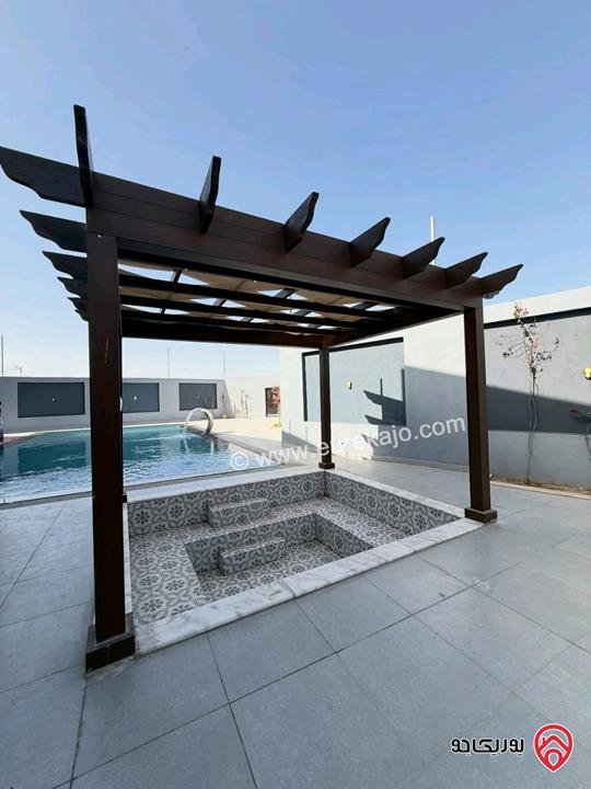 شاليه مساحة 280م على أرض 475م للبيع في البحر الميت - الرامة