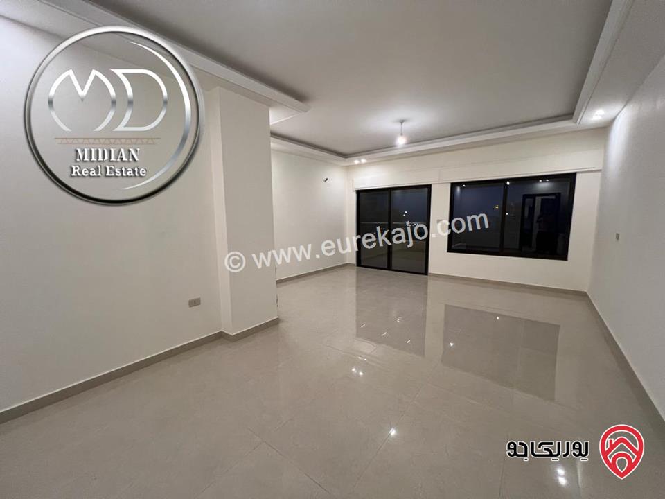 شقق ارضية جديدة للبيع في عمان - ضاحية الرشيد مساحات 175م مع تراسات و حدائق تشطيبات وديكورات عصرية بأسعار مميزة