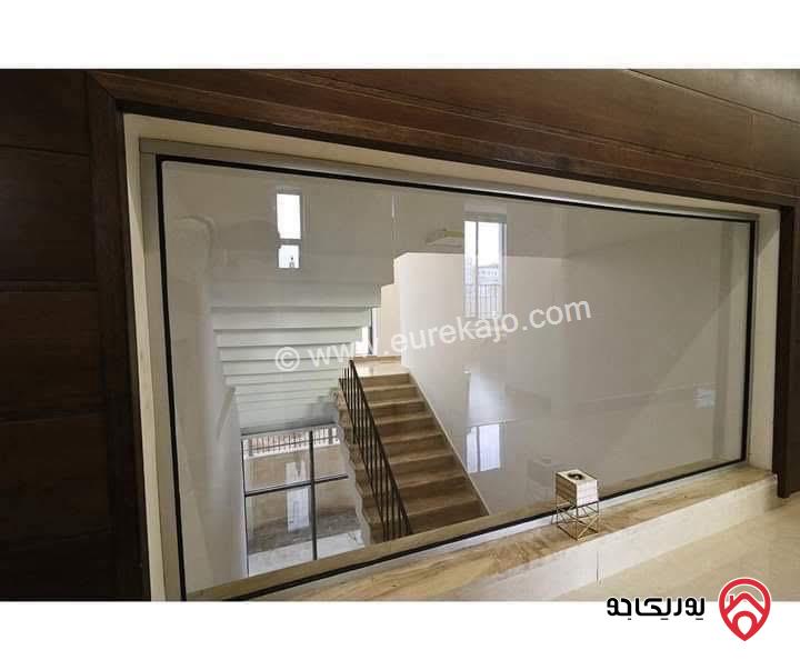 فيلا مستقلة مودورن مساحة 700م على أرض 405م للبيع في عمان - طريق المطار البنيات الجنوبي 