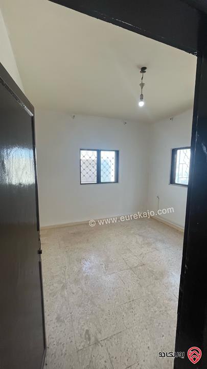 عمارة بسعر شقة مكونة من طابقين على أرض 152م، بالإضافة إلى تسوية تصلح للاستثمار و للعائلات للبيع في الرصيفة