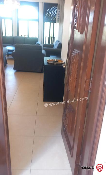 روف مفروش طابق ثالث مساحة 200م للايجار في عمان - عبدون