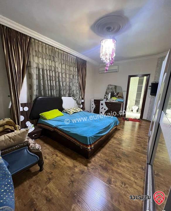 شقة مساحة 226م طابق أرضي للبيع مفروشة في خلدا 
