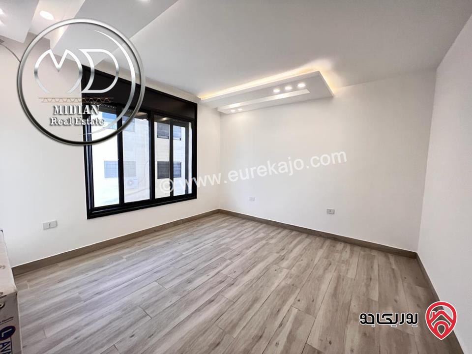 شقة فارغة للايجار مساحة 250م طابق ثاني تشطيبات سوبر ديلوكس في عمان - ضاحية النخيل