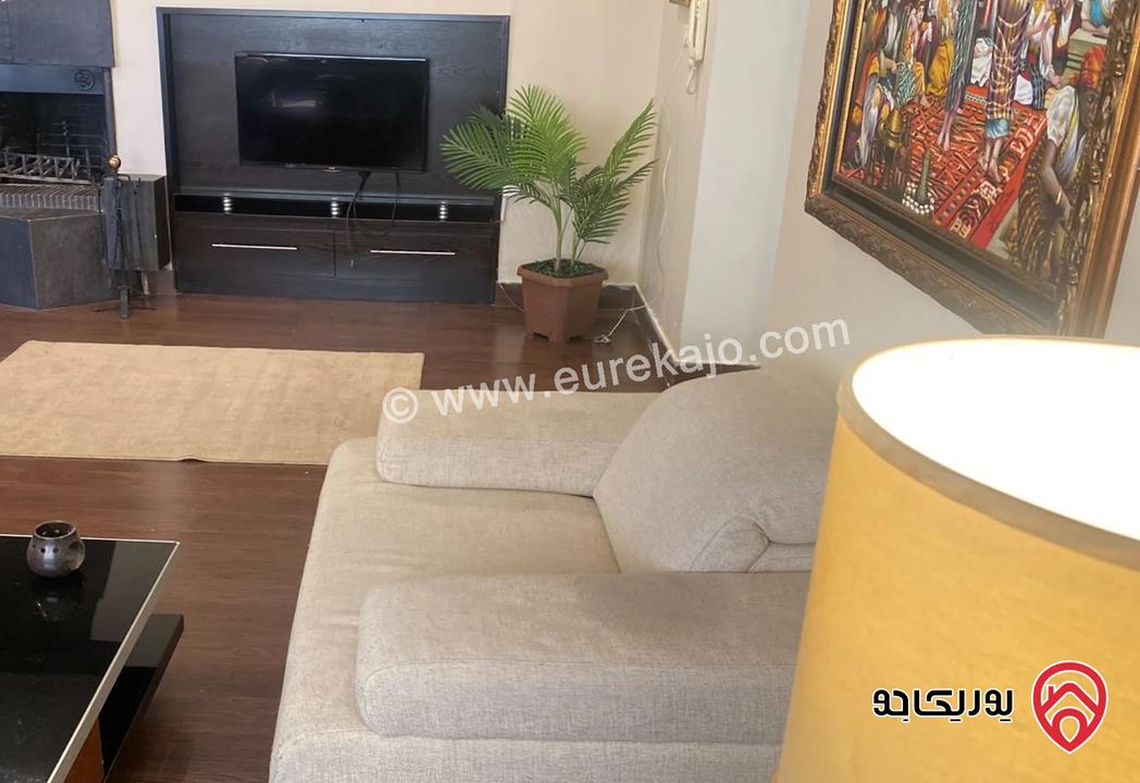 شقة فاخرة مفروشة طابق أول مساحة 185م للايجار في عمان - خلدا