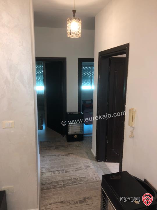 من المالك شقة طابق رابع مساحة 133متر للبيع بسعر مغري في عمان - الرابية 