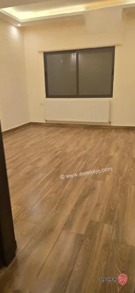  شقة فاخرة جديدة 230 م طابق ثاني للبيع في عمان - مرج الحمام