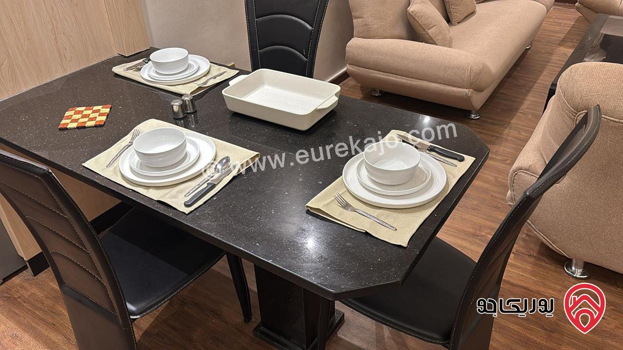 شقة مفروشة رائعة في منطقة ام السماق 2 غرف نوم بحالة ممتازة