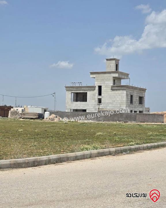 مشروع روابي المطار قطع أراضي عدد 4 مساحة كل قطعة 500م للبيع في عمان - القسطل