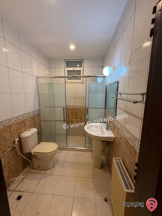 شقة شبه ارضية مساحة 150م للايجار في عمان - أم السماق