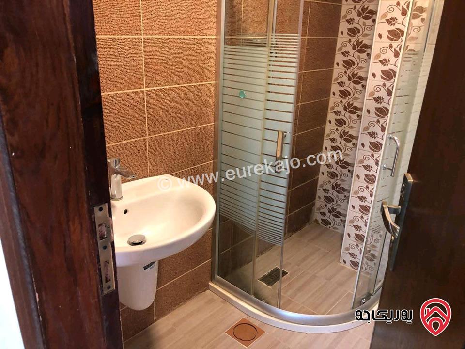 شقة فارغة طابق ثالث مساحة 100م للايجار للعرسان او عائلة صغيرة في عمان - دير غبار