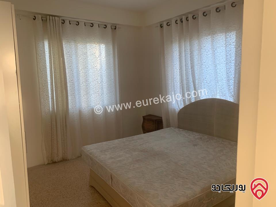 شقة طابق أول مساحة 180متر للايجار في عمان - الدوار الأول شارع الرينبو