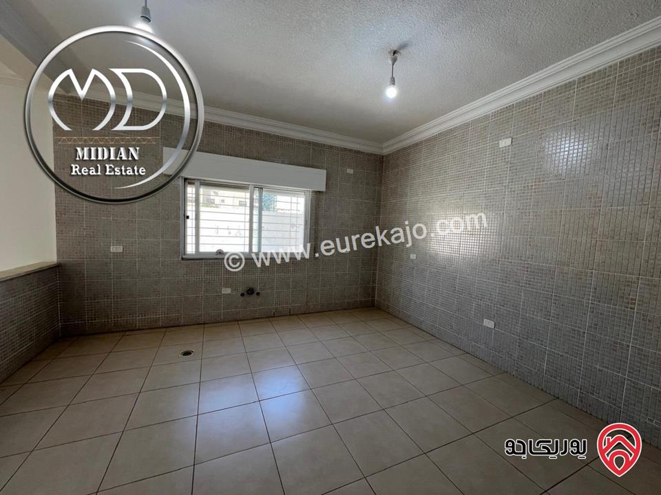 شقة شبه ارضي للبيع في عمان - ضاحية الرشيد مساحة 240م جديدة لم تسكن بسعر مميز جداً