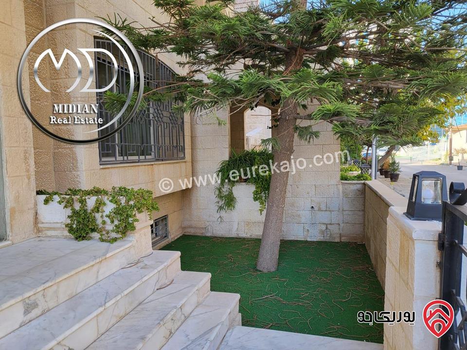 شقة دوبلكس ارضية مفروشة للبيع في عمان - الدوار السابع مساحة 320م مع تراسات و حدائق سوبر ديلوكس بسعر مميز جداً