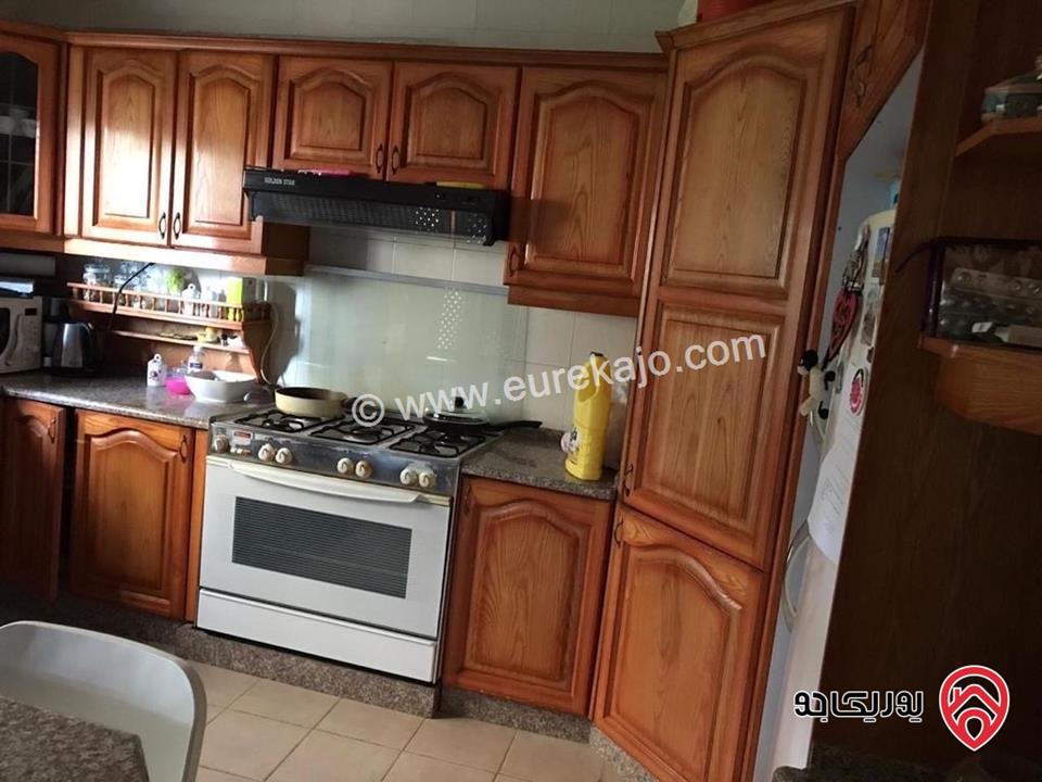 شقة ارضية مع حديقة مساحة 215م للبيع في عمان - الجبيهة