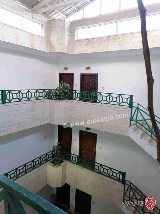شقة بإطلالة مميزة مساحة 135م طابق ثالث للبيع في عمان - ضاحية الرشيد 