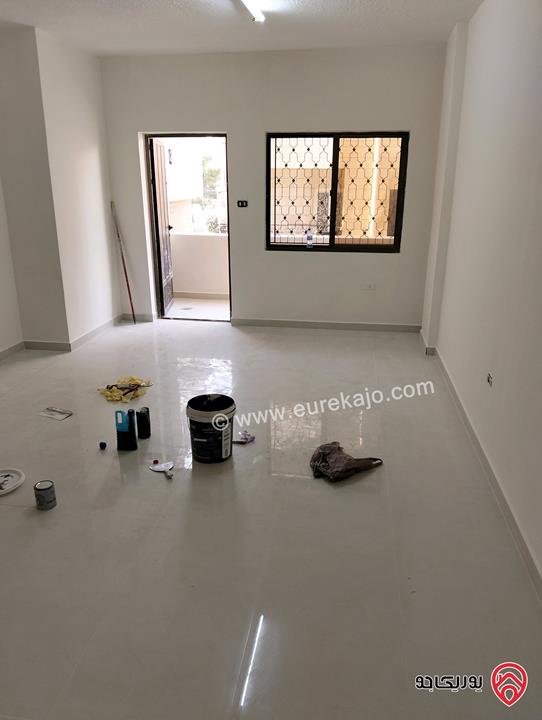 شقة طابق ثاني مساحة 90م للايجار في عمان - الذراع الغربي