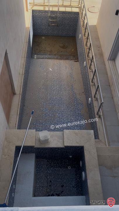 فيلا مستقلة مساحة 615م على أرض 750م للبيع في عمان - دابوق- بدر الجديدة