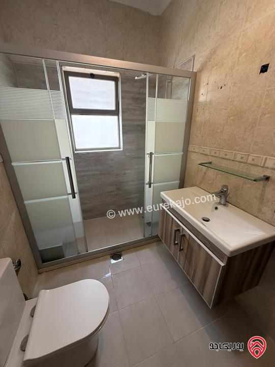 شقة مميزة طابق ثاني مساحة 175م للبيع في عمان - خلدا 