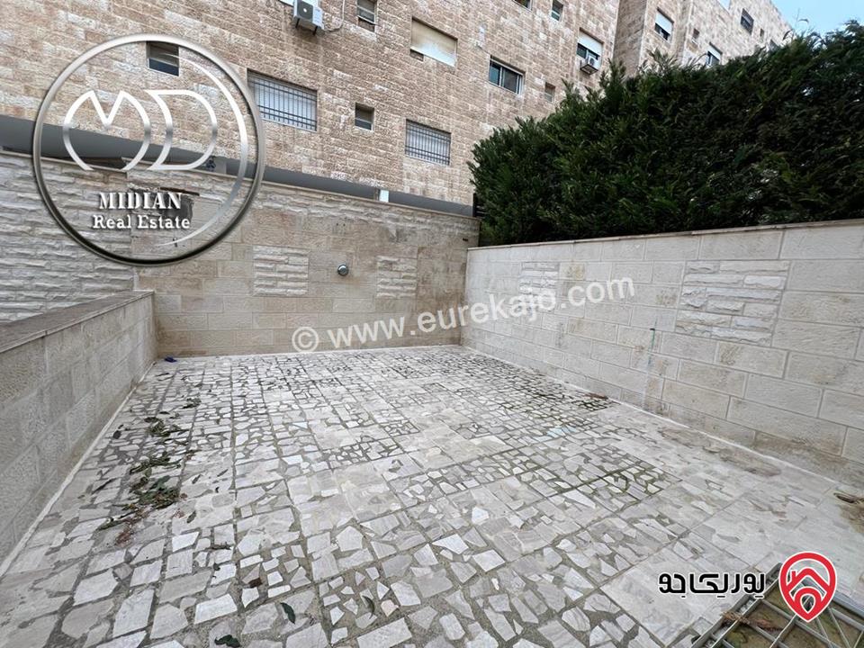 شقة ارضية للبيع في عمان - دير غبار مساحة 200م مع ترس 80م تشطيبات و ديكورات سوبر ديلوكس