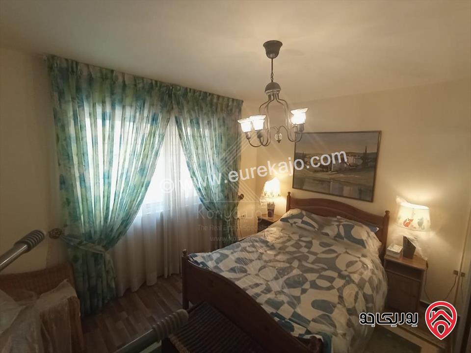 شقة فاخرة مفروشة مساحة 78م داخلي و 150م خارجي للايجار في عمان - دير غبار