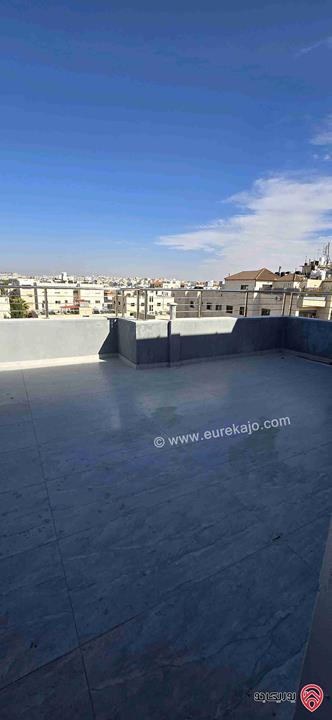 شقة طابق اخير مع روف مساحة 194م للبيع في عمان - الجندويل 