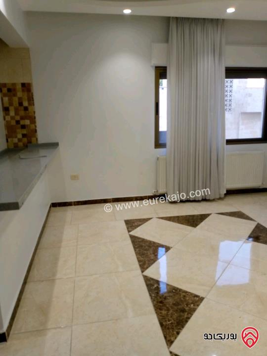 شقة سكنية مساحة 150م طابق ثاني للبيع في عمان - منطقة الجبيهة حي الريان 