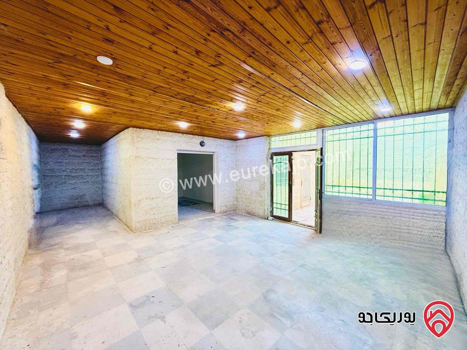 شقة طابق أرضي مساحة 200م للبيع في عمان - طبربور 