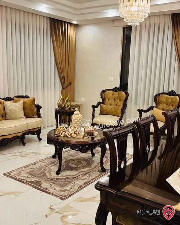 فيلا مساحة 410م على أرض 750م للبيع في عمان - ناعور بجانب كومباوند جرين لاند