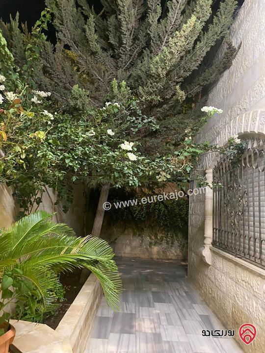 منزل مساحة 220م على أرض 435م للبيع في الزرقاء - ضاحية مكة 