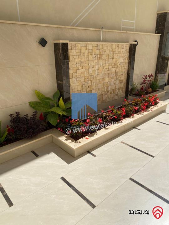 شقة أرضية فاخرة للبيع في عمان - أم أذينة قرب أبراج السادس 190م مع ترسات 130م لم تسكن