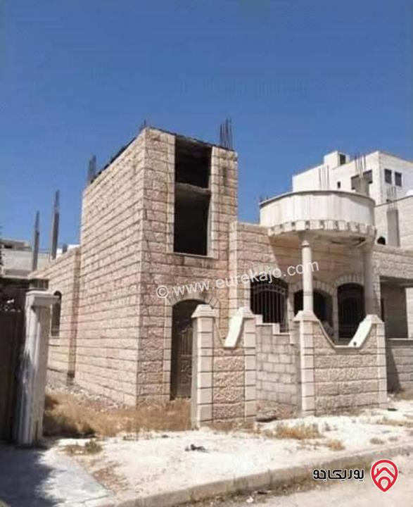 بيت مستقل مساحة 183م على أرض 352م للبيع في مدينة الشرق - الزرقاء  