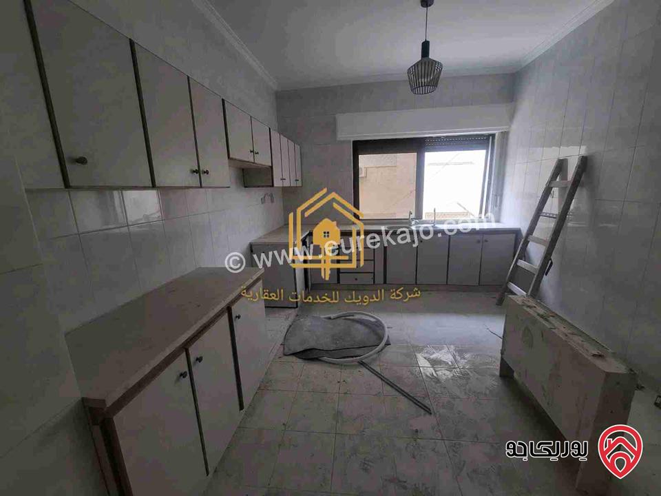 شقة فارغة طابق اول مساحة 130متر للإيجار في عمان - الجاردنز 