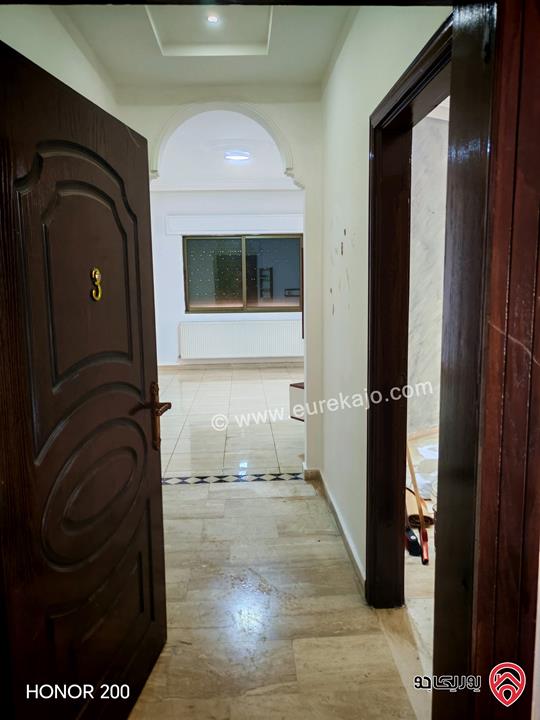 شقة ارضية مساحة 175م داخلي و 50م خارجي للايجار في عمان - ضاحية الرشيد 