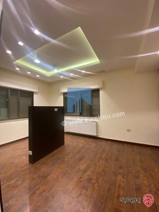  شقة مميزة للبيع في عمان - الرابية طابق ثالث 200م تشطيب سوبر ديلوكس