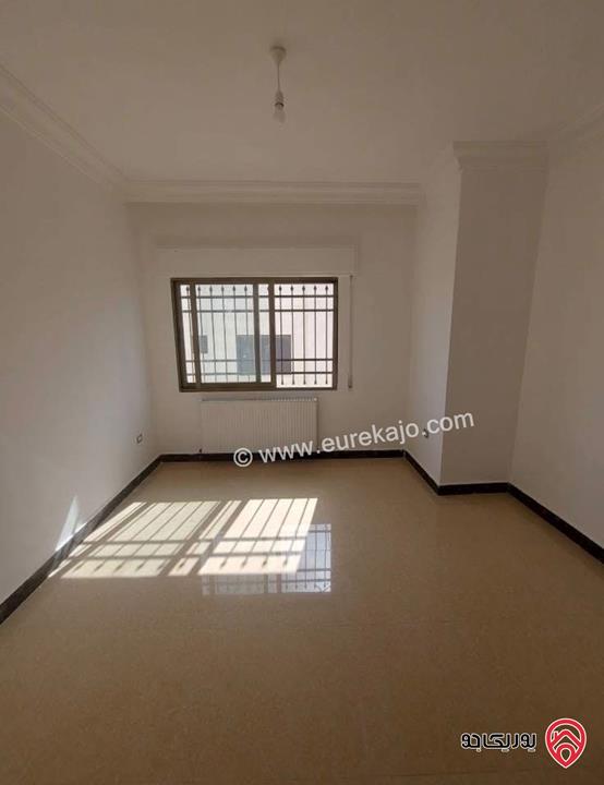 شقة مساحة 150م طابق ثالث للبيع في عمان - تلاع العلي 