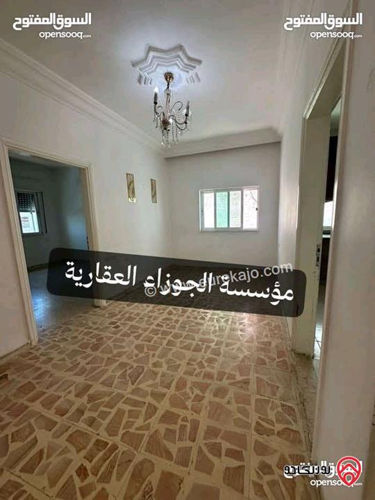 شقة فارغة مساحة 210م للايجار في عمان - الذراع الغربي