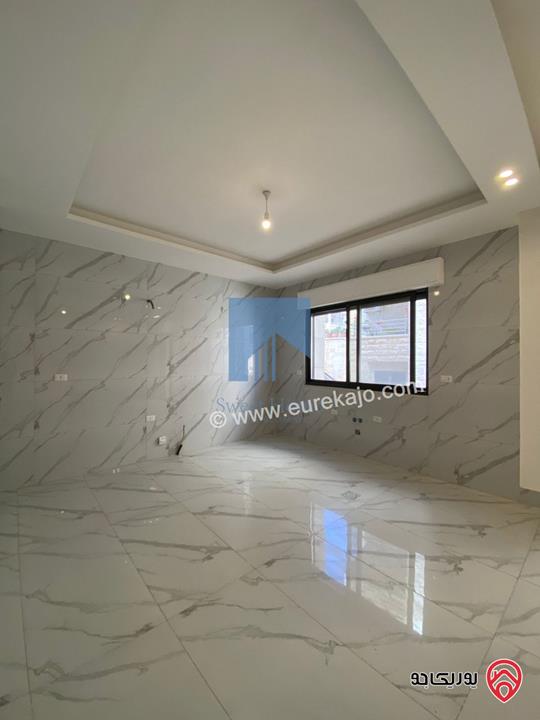 شقة فاخرة تسوية 184م مع ترس 50م تشطيب سوبر ديلوكس لم تسكن للبيع في عمان - تلاع العلي