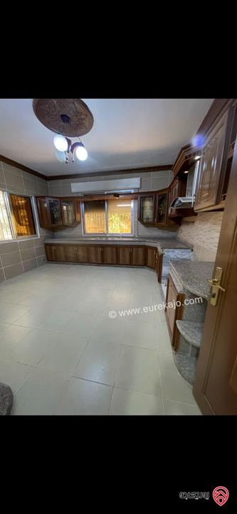 شقة مميزة ضمن بيت مستقل مساحة 200م للإيجار في اربد