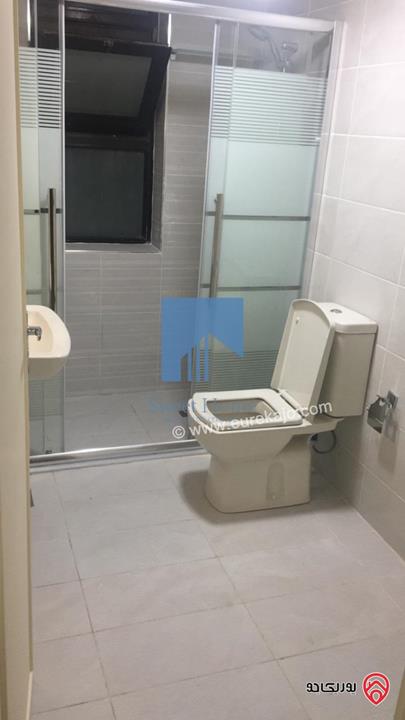 شقة مميزة للبيع في عمان - عبدون طابق اول 130م بسعر مغري