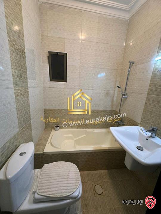 شقة فارغة أرضي مساحة 185م مع ترس 70م للإيجار في عمان - ضاحية الرشيد 