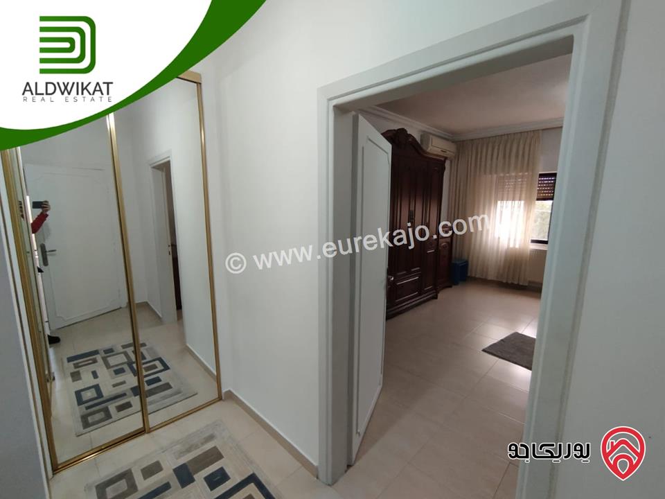 فيلا مساحة البناء 400م ومساحة الارض 430م ومساحة الحديقة 200م للايجار في عمان - ام السماق