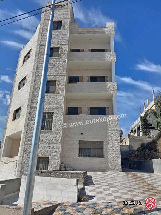 عمارة على أرض 320م للبيع في الزرقاء - ضاحية الأميرة هيا