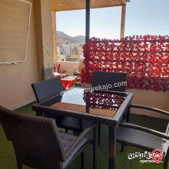 شقة مميزة مساحة 100م طابق ثاني للايجار اليومي في العقبة - المنطقة التاسعة