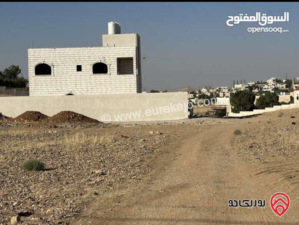 ارض مساحة 569م للبيع في عمان - الخشافية تلعة هليل الغربي بجانب فلل