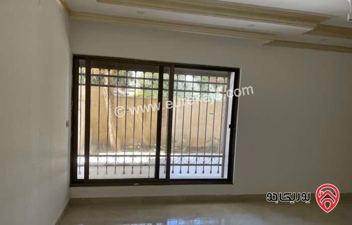 شقة طابق ارضي مساحة 300م للايجار في عمان - مرج الحمام 